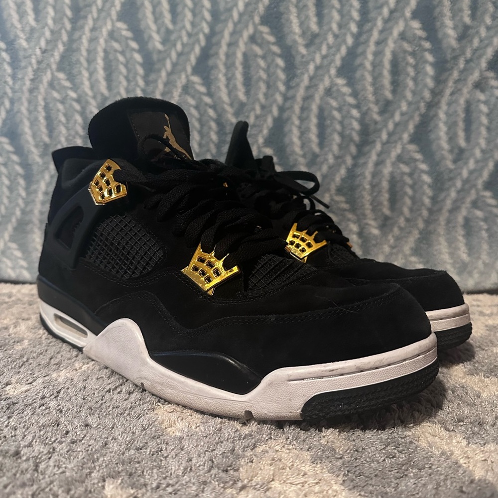 Jordan 4 Royalty